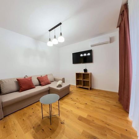 Citadela North 1Br Apartment W Security And Self Check In Букурещ Екстериор снимка