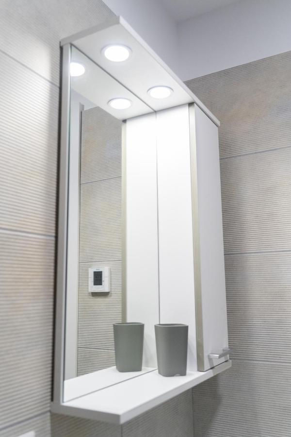 Citadela North 1Br Apartment W Security And Self Check In Букурещ Екстериор снимка